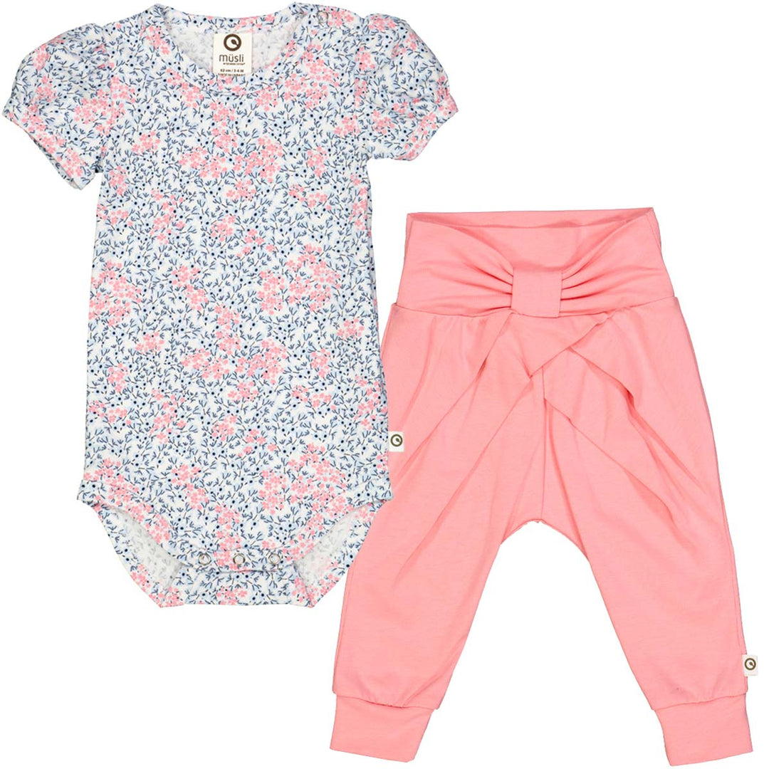 Petit puff sleeve body and bow pants by Musli