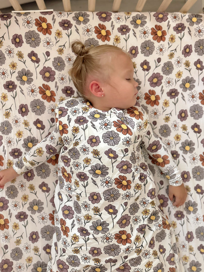 Crib Sheet - Bouquet by gunamuna