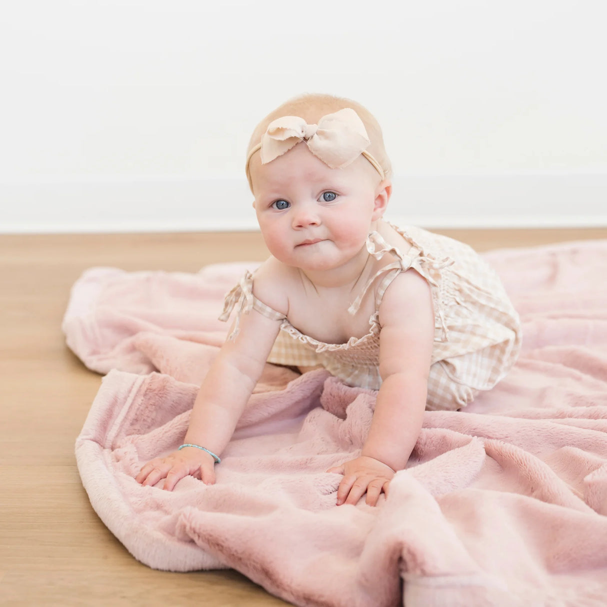 Lush Receiving Blanket in Ballet Slipper by Saranoni