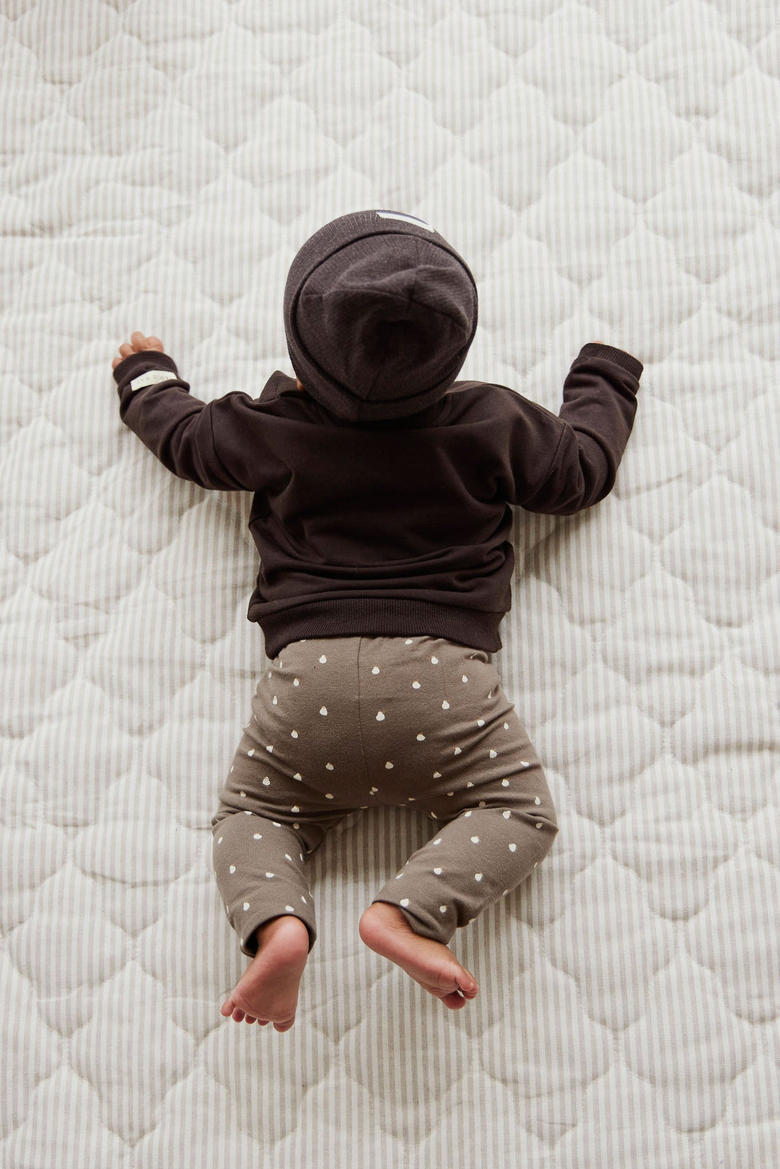 Organic Cotton Damien Sweatshirt - Dark Chocolate by Jamie Kay