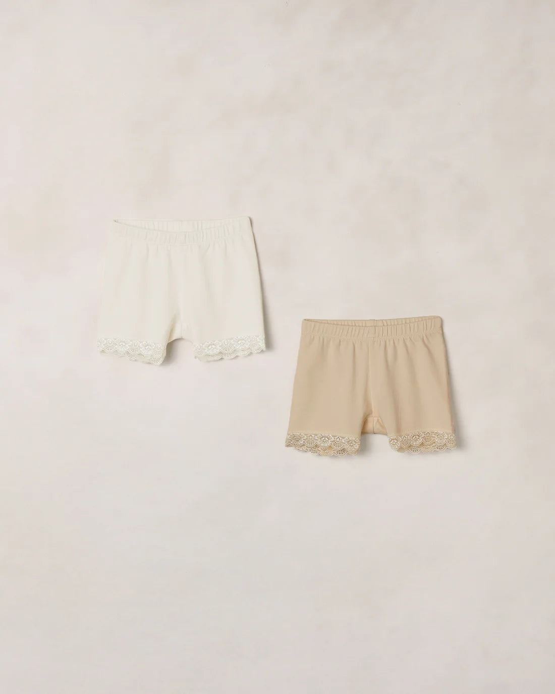 Cartwheel Shorts Ivory, Antique by Noralee
