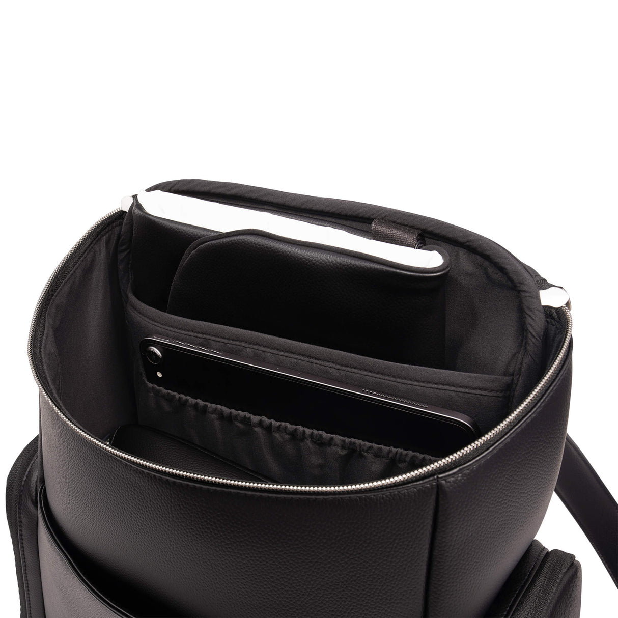 Nuna x BMW Essential Bag