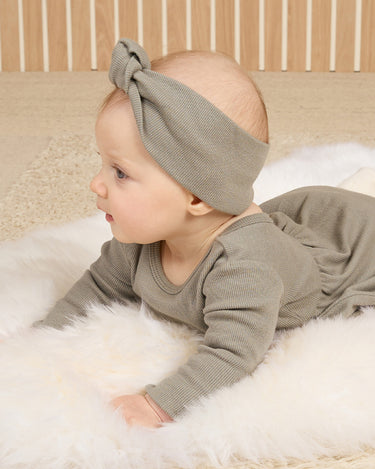 Ribbed Knotted Headband || Basil by Quincy Mae