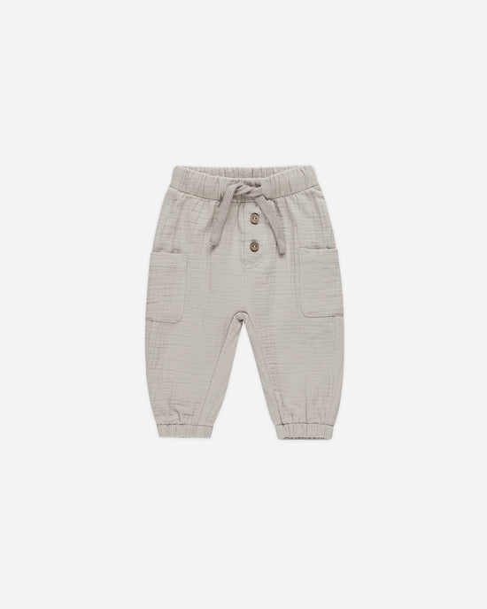 Luca Pant || Fog by Quincy Mae