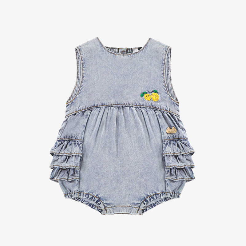 Pale blue romper in denim with ruffles by Souris Mini