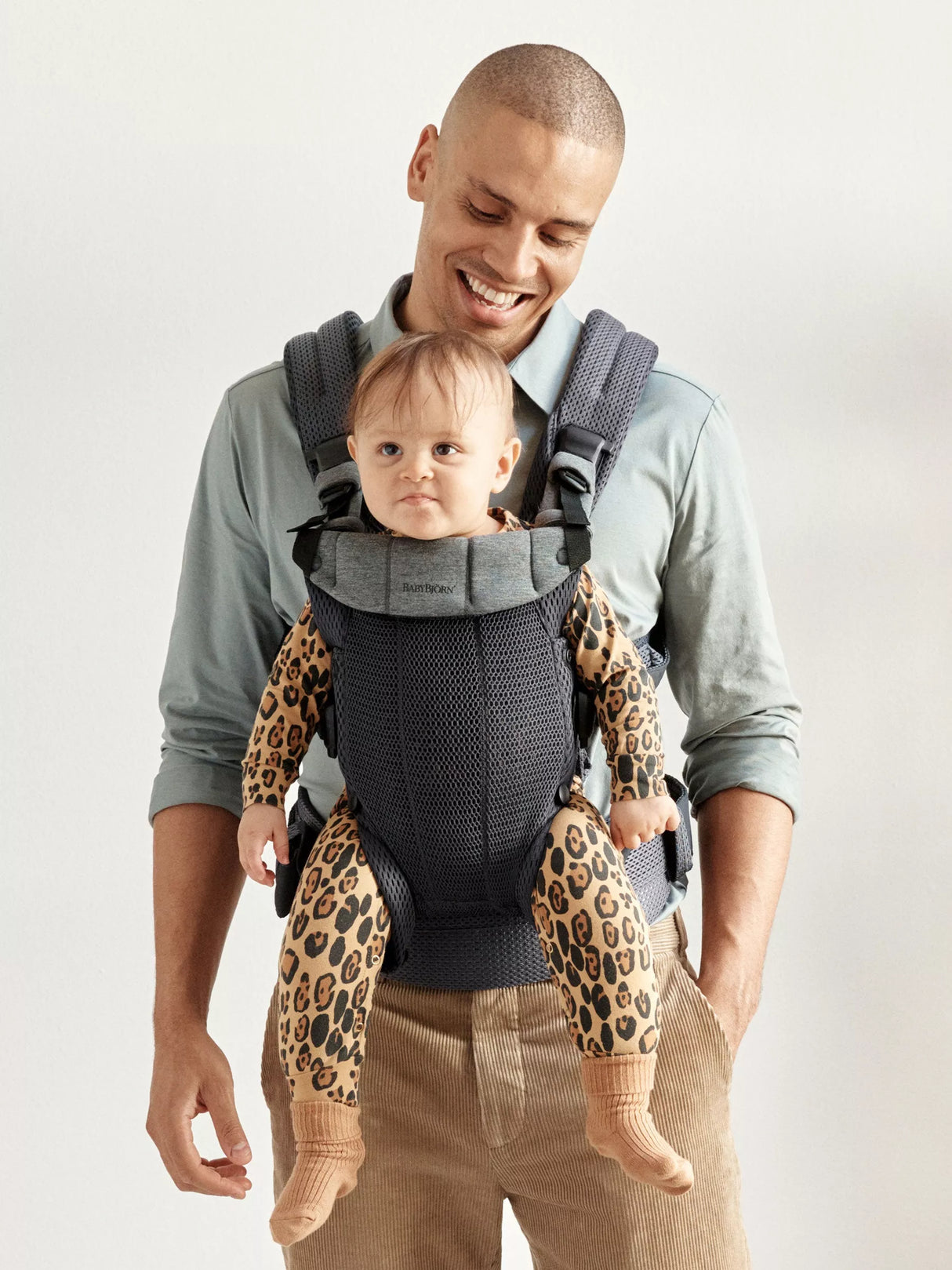 Baby Carrier Harmony - 3D Mesh in Anthracite by BabyBjorn