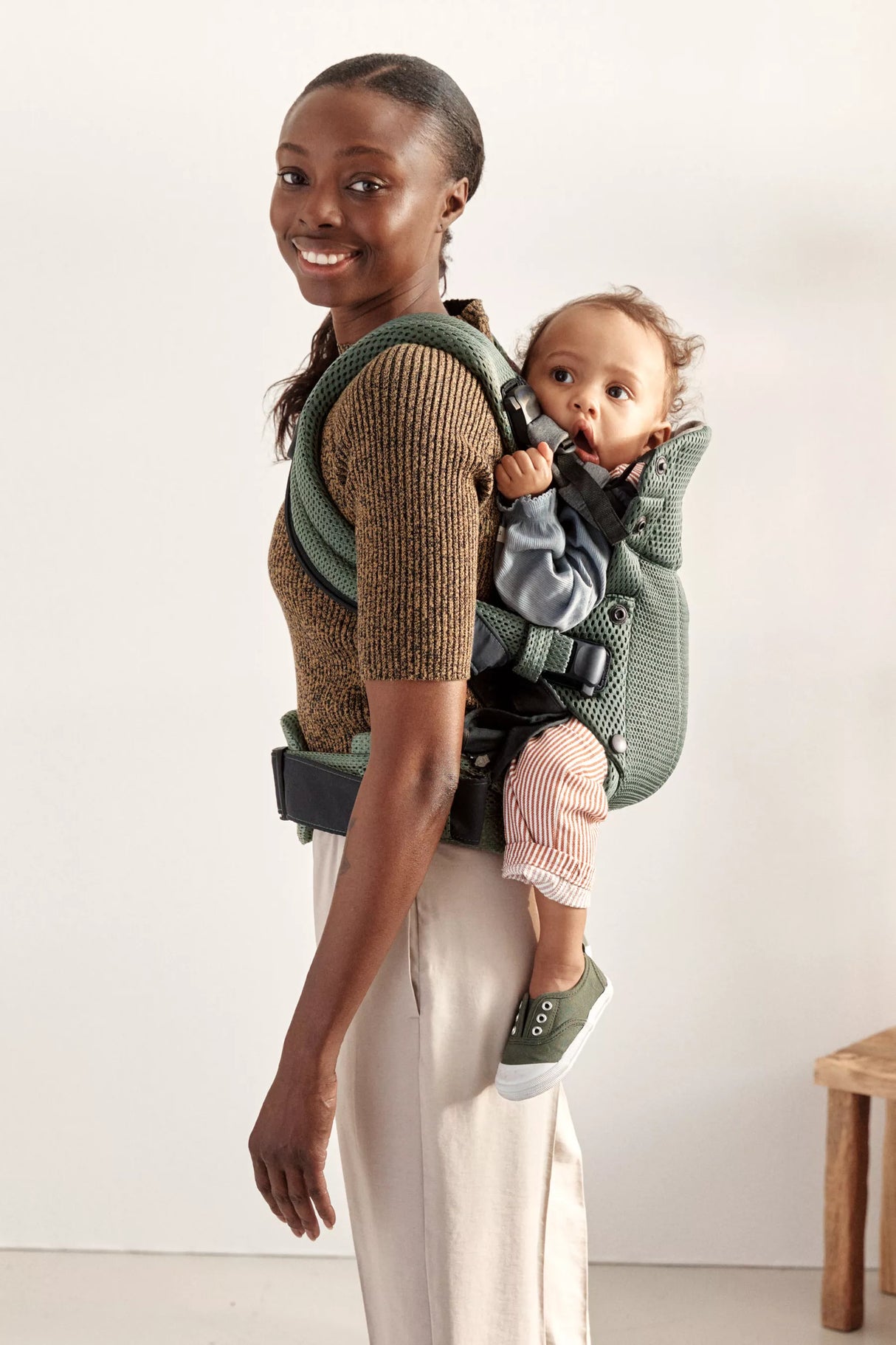 Baby Carrier Harmony - 3D Mesh in Dark Green by BabyBjorn