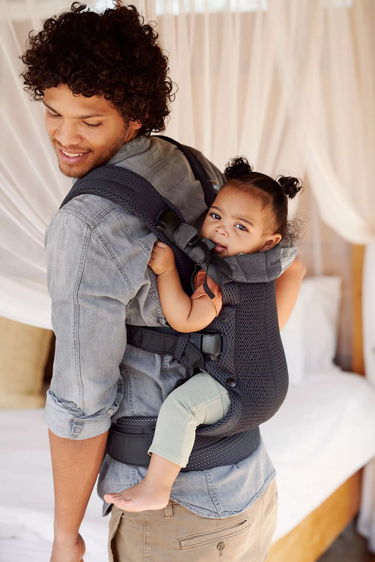 Baby Carrier Harmony - 3D Mesh in Anthracite by BabyBjorn