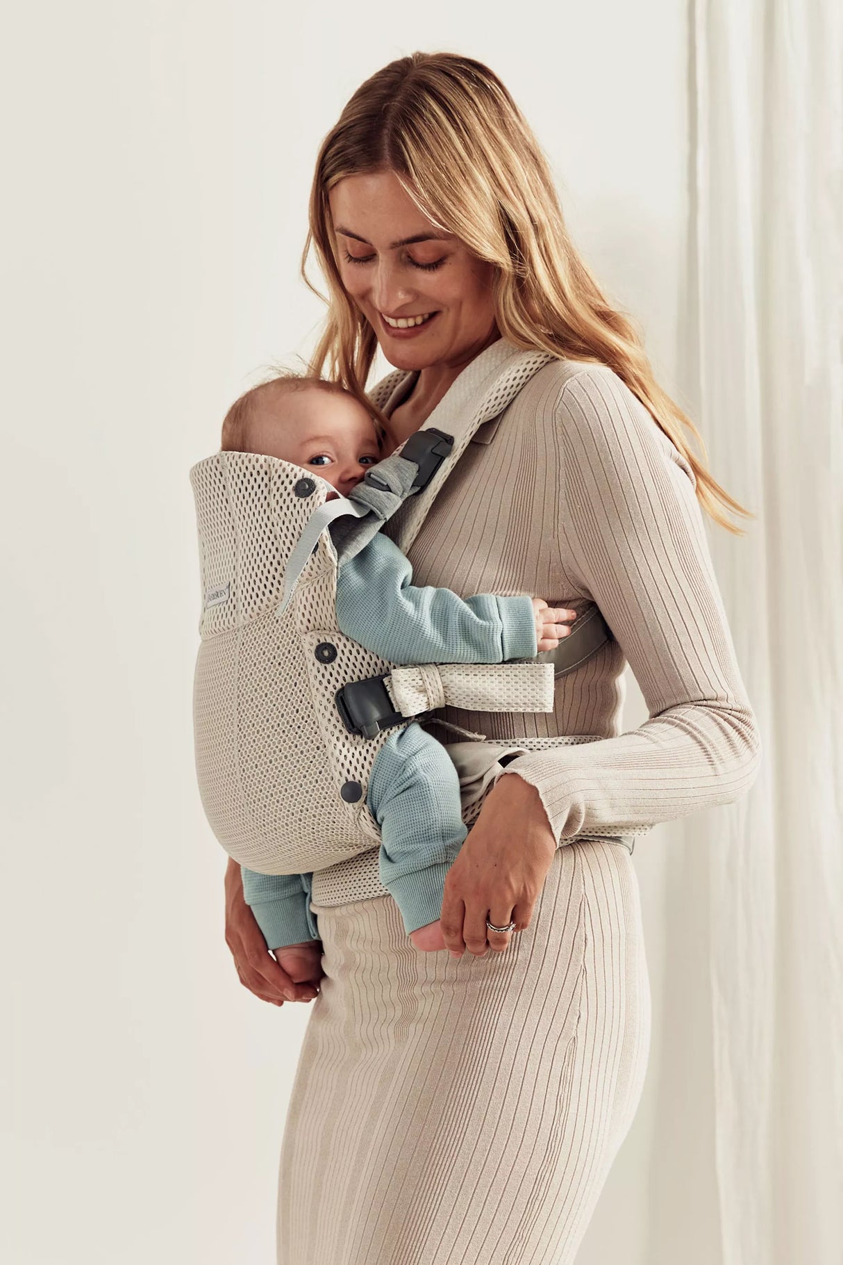 Baby Carrier Harmony - 3D Mesh in Cream by BabyBjorn
