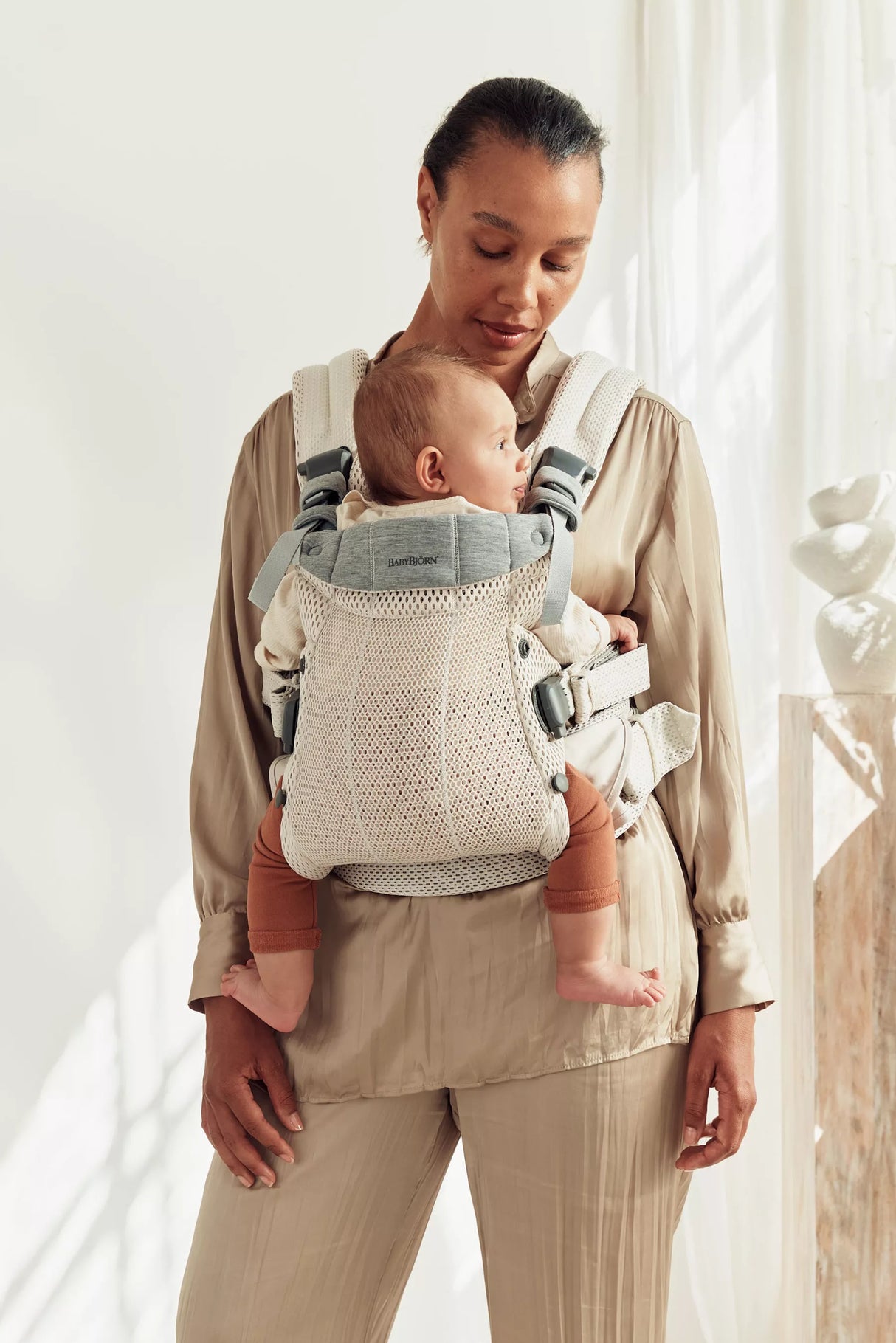 Baby Carrier Harmony - 3D Mesh in Cream by BabyBjorn