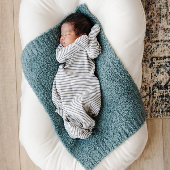 Bamboni Mini Blanket in Spruce by Saranoni