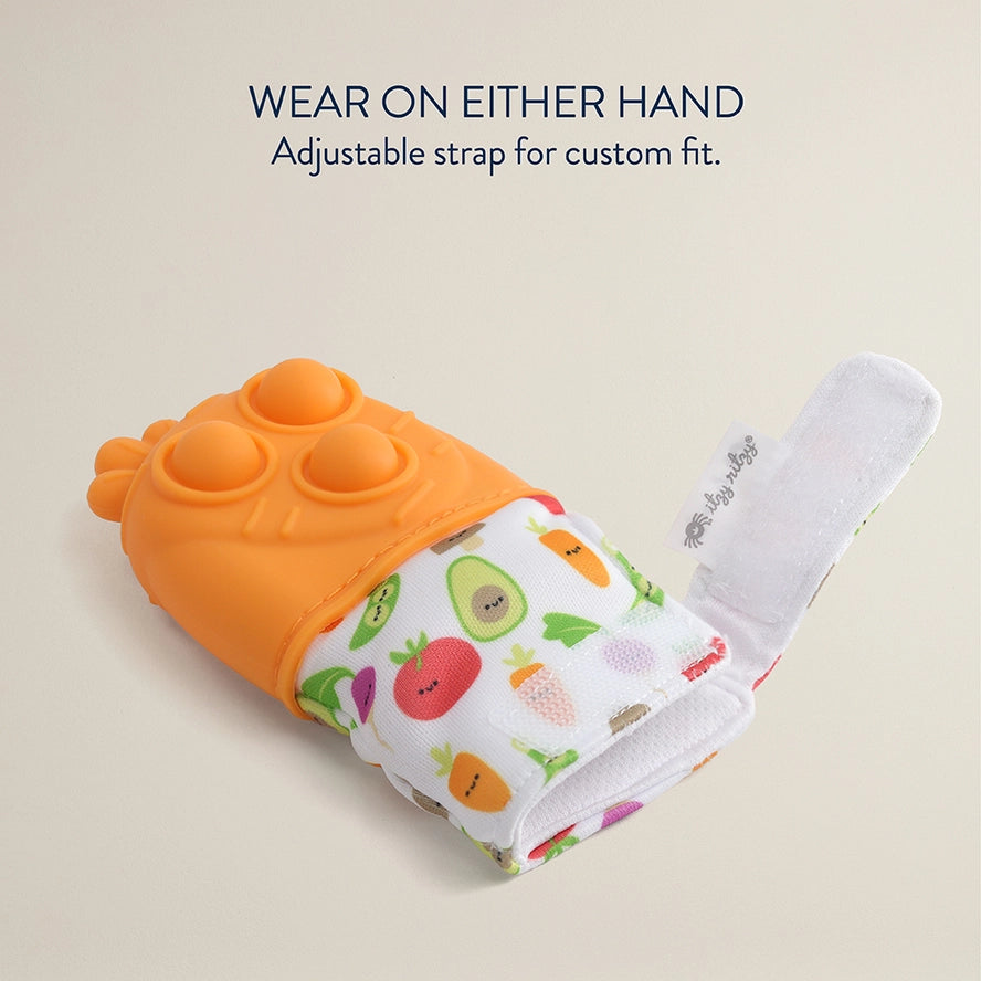 Itzy Mitt Pop™ - Carrot by Itzy Ritzy