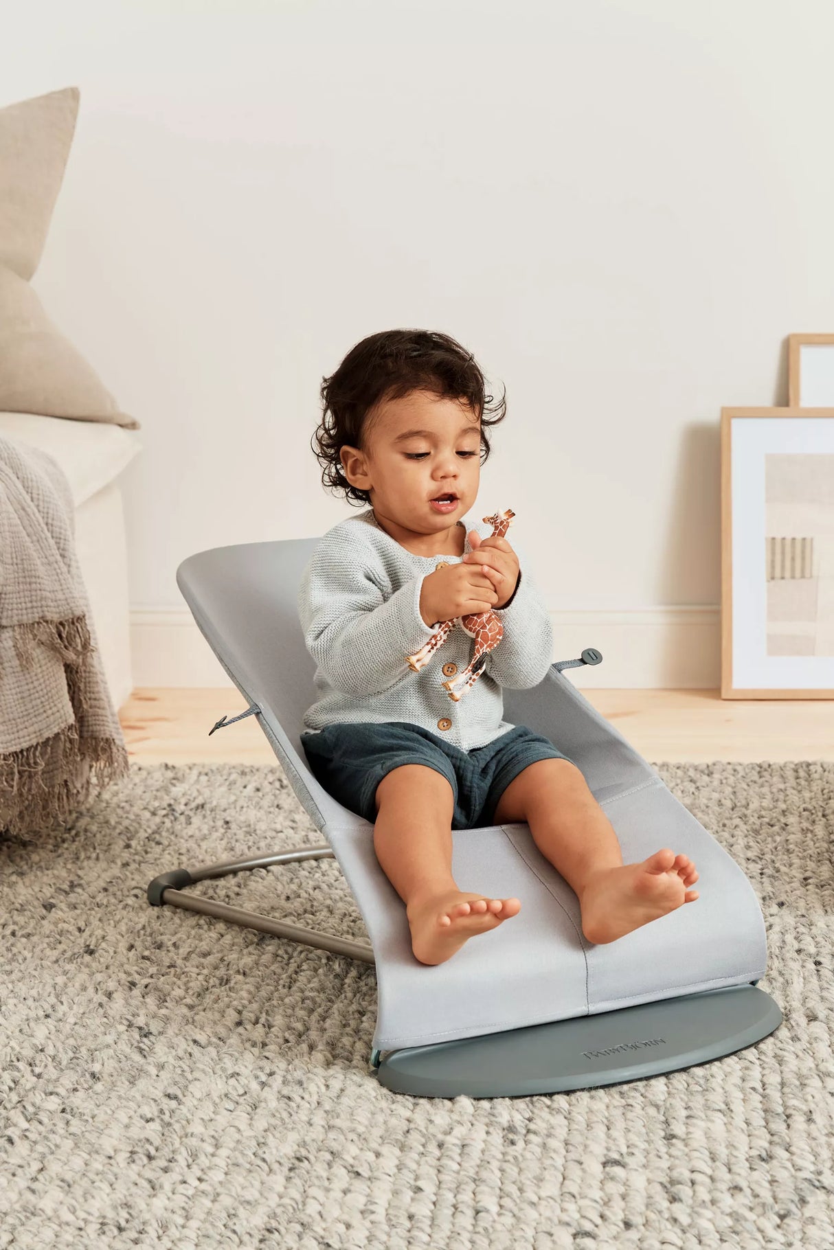 Bouncer Bliss - 3D Jersey in Light Grey by BabyBjorn