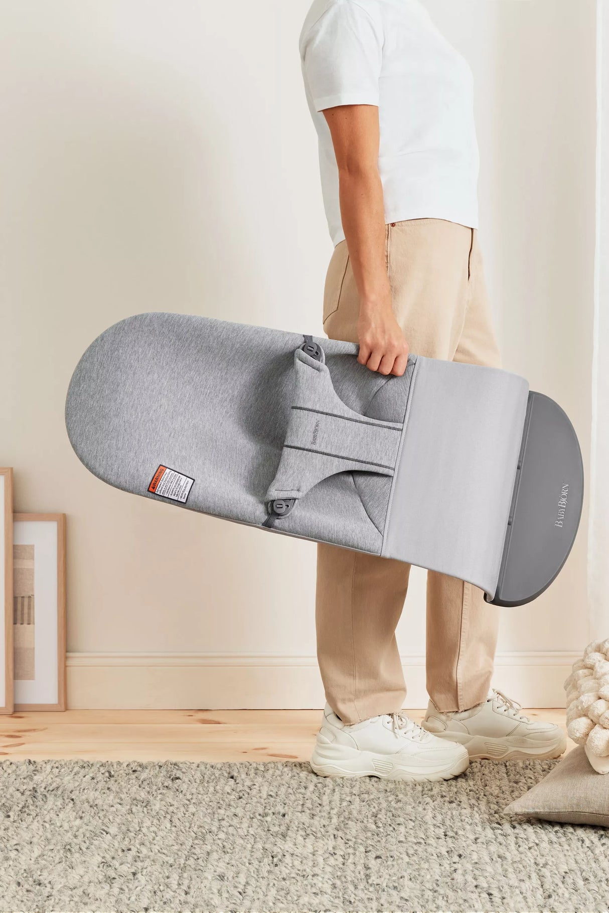 Bouncer Bliss - 3D Jersey in Light Grey by BabyBjorn