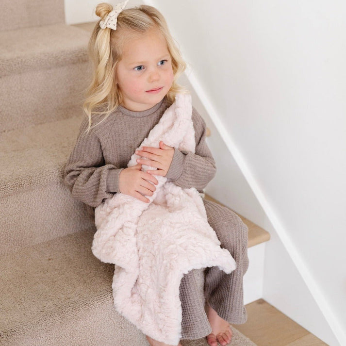 Dream Mini Blanket in Blush by Saranoni