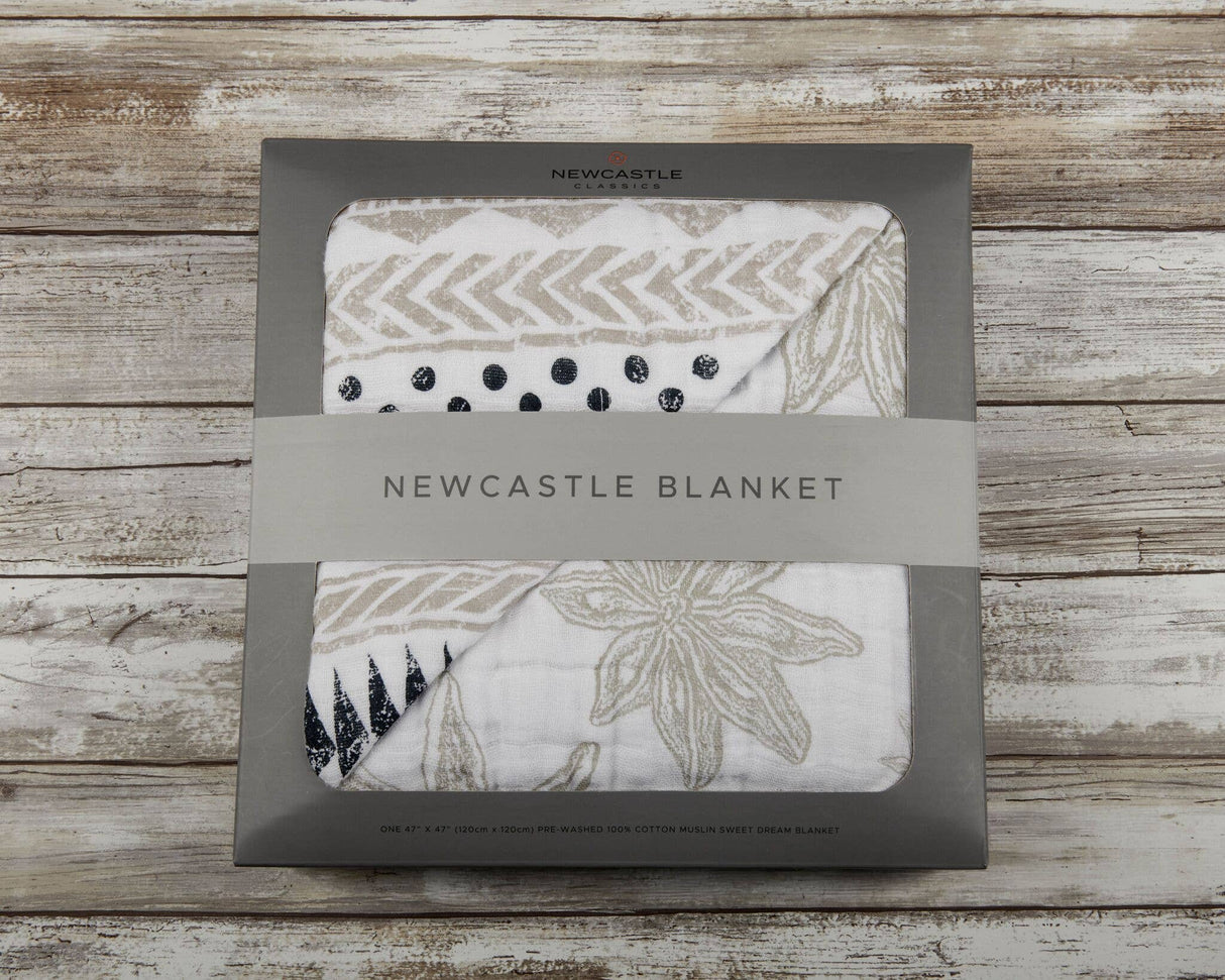 Newcastle Classics - Pyramid Print and Star Anise Newcastle Blanket