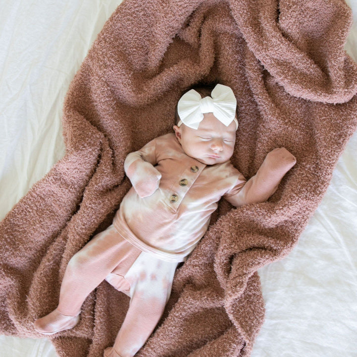 Bamboni Receiving Blanket in French Rose by Saranoni