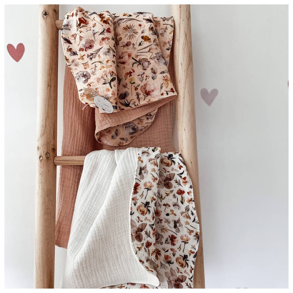 Evelina Apparel - Muslin baby blanket / floral