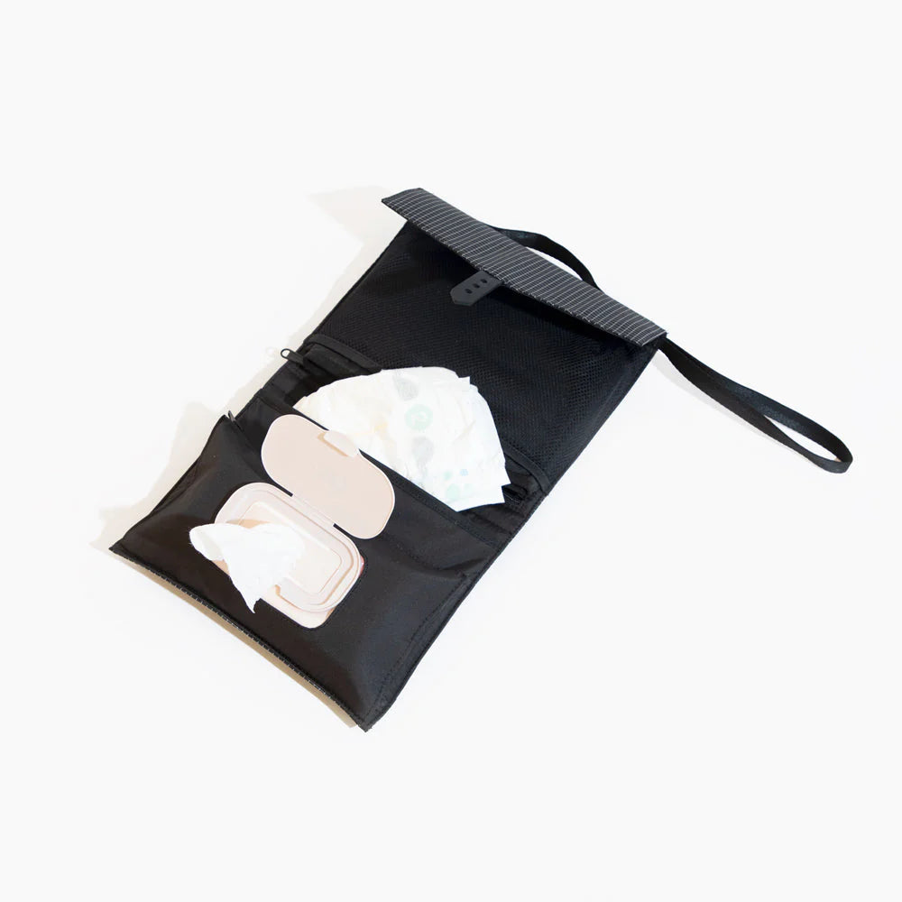 Jet Berlin Changing Clutch by Freshly Picked