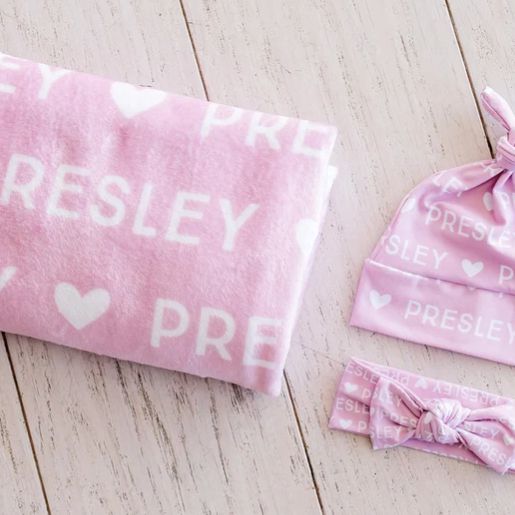 Sugar + Maple Personalized Bow | Heart Icon Repeating Name