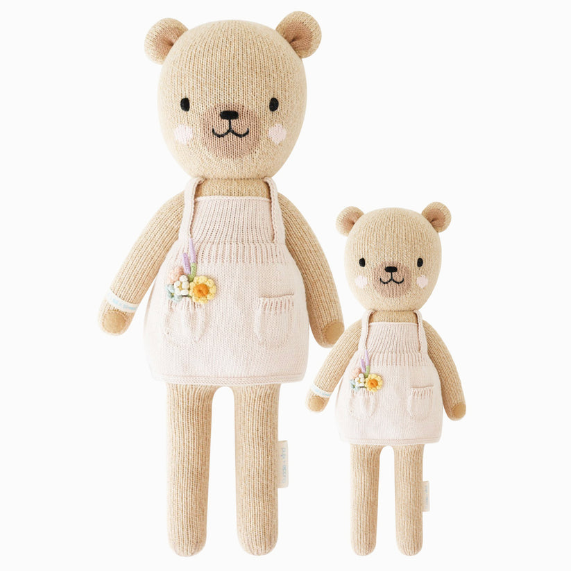 goldie the honey bear (bouquet) 13" by cuddle + kind