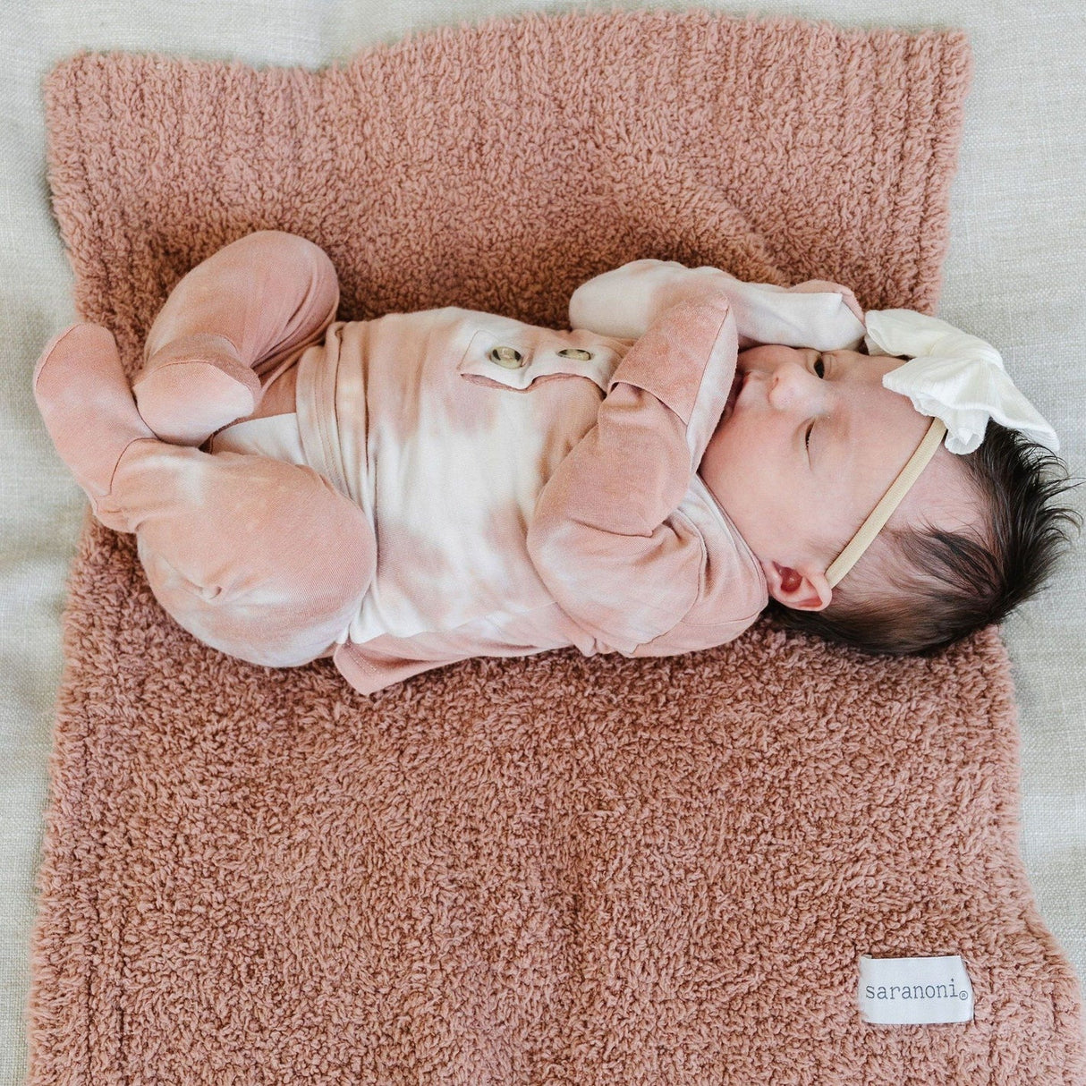 Bamboni Mini Blanket in French Rose by Saranoni