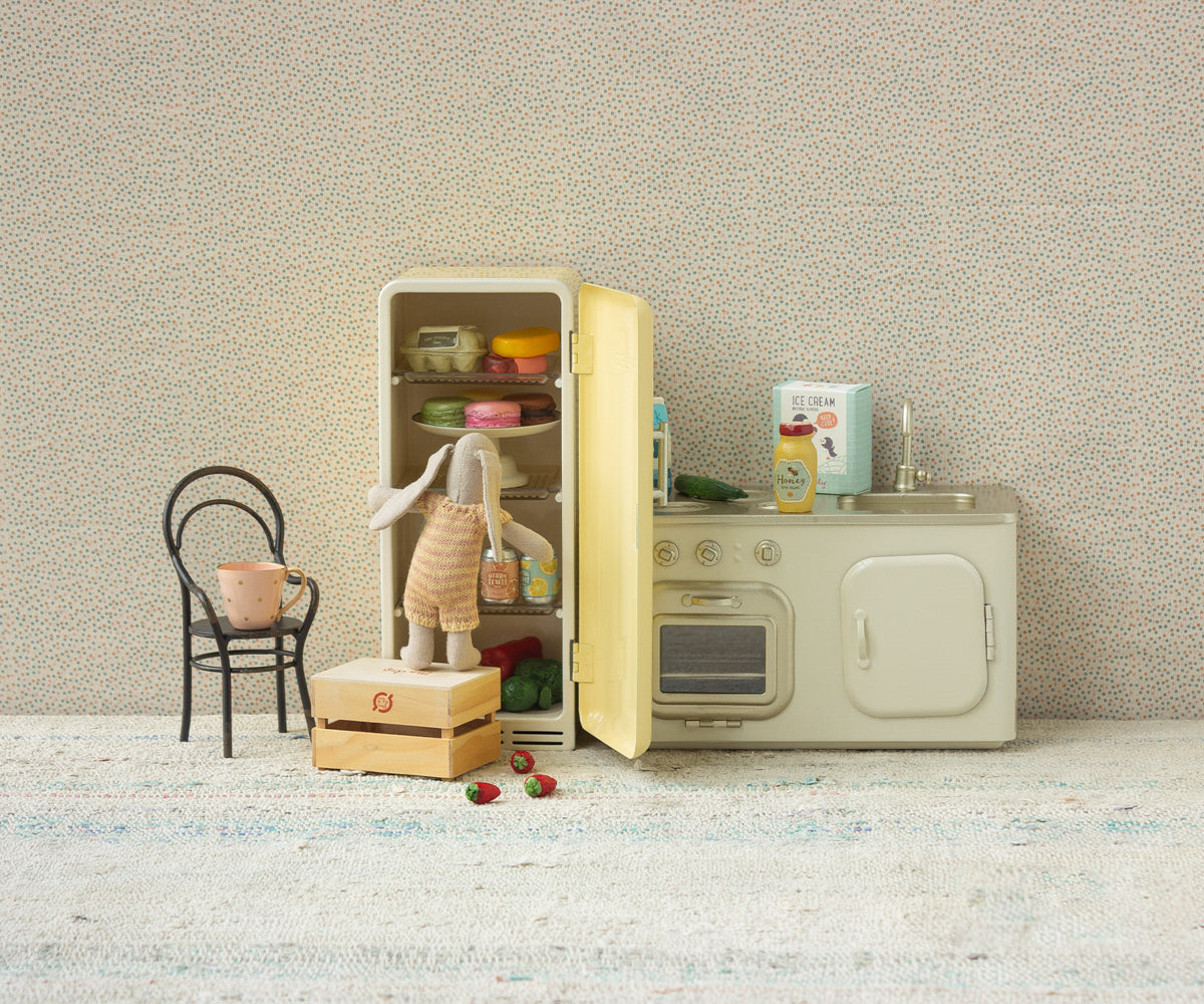 Miniature fridge - Yellow by Maileg