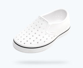 Native Miles kids shoes in Shell White