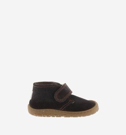Bosco Barefoot Strap Suede Ankle Boot- Antracita by Victoria