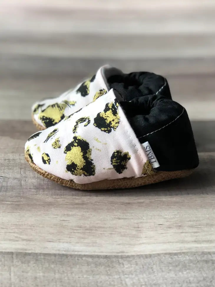 Pink Leopard Moccasins by Trendy Baby Mocc Shop