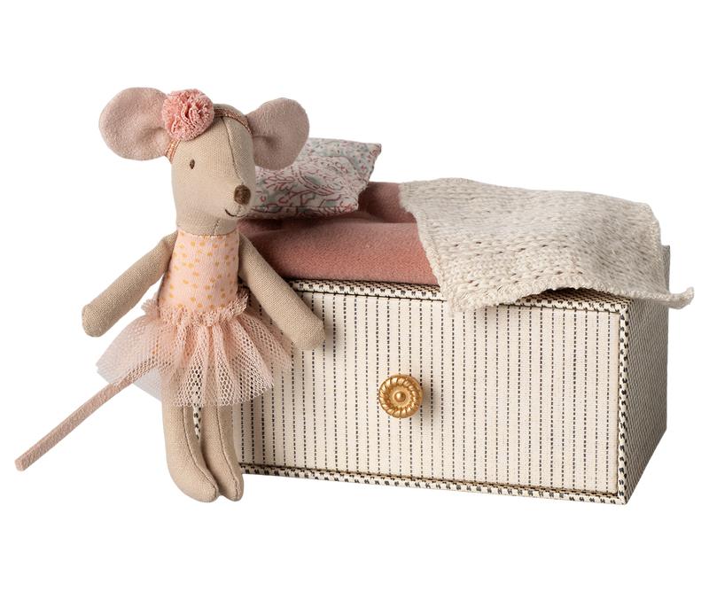 Dance mouse in daybed, Little sister by Maileg