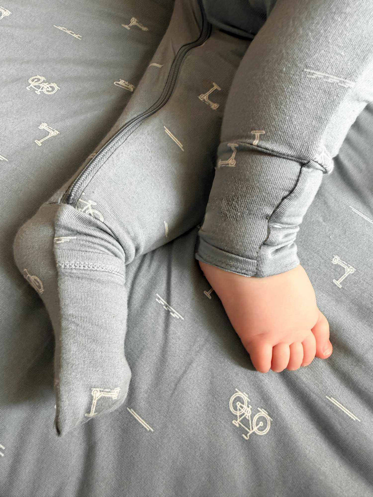 Convertible Pajama- Dash by gunamuna