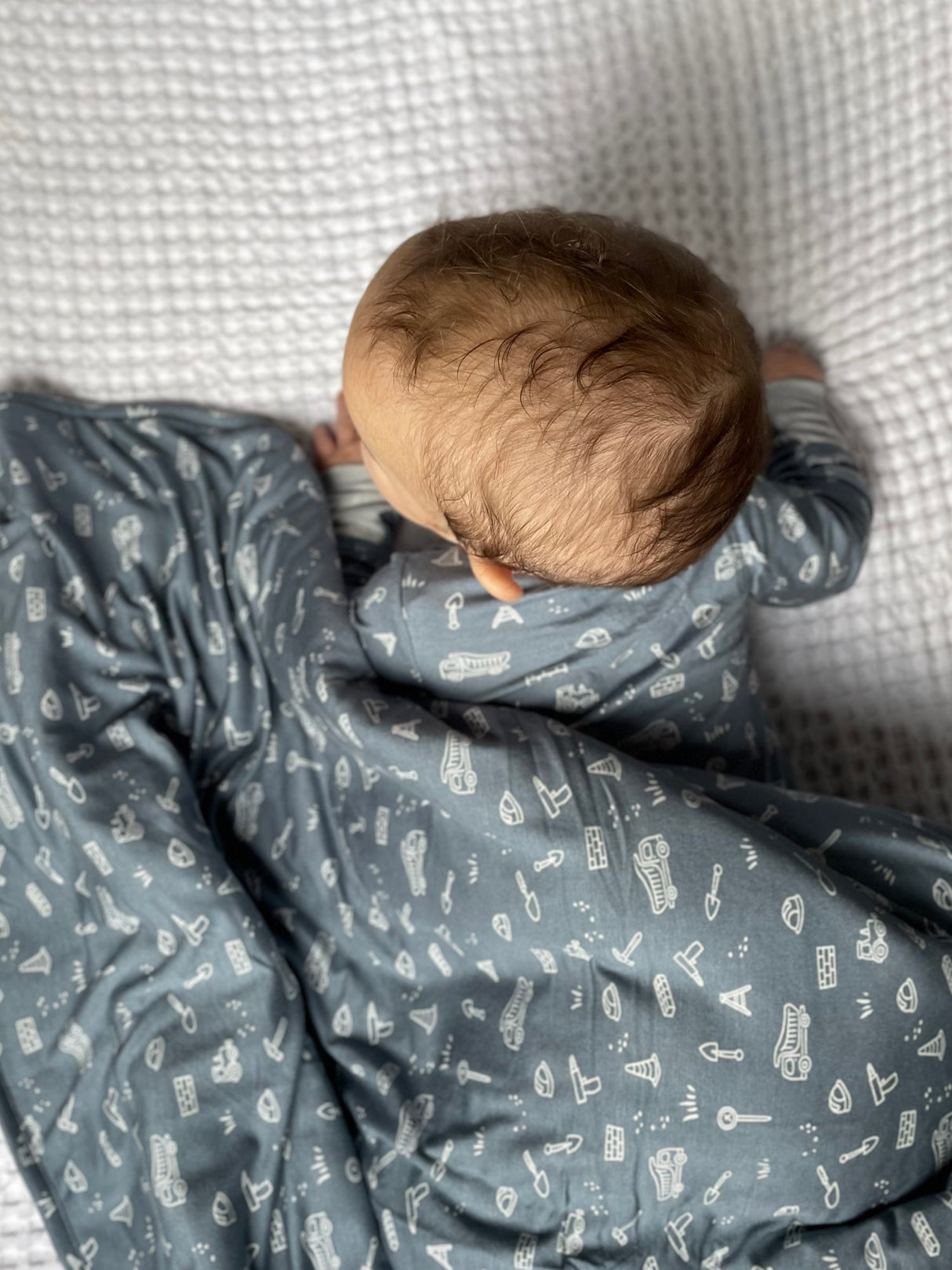 Toddler Cloud Blanket - Construction / 1.0 TOG by gunamuna