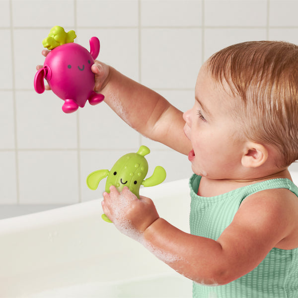 Silly Swimmers™ Bath Set- Parker the Pickle & Blake the Beet by Itzy Ritzy