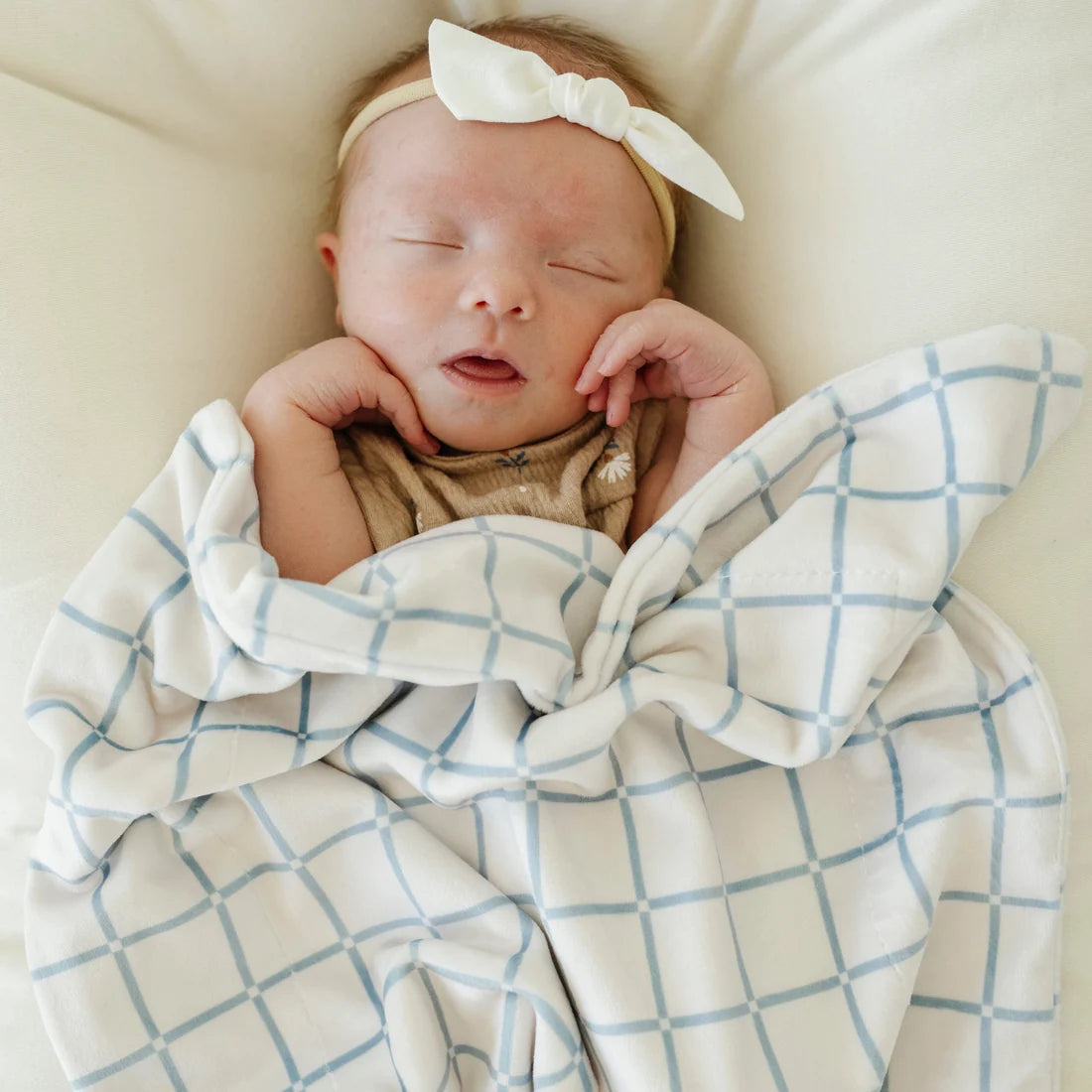 Minky Stretch Mini Blanket- Grid by Saranoni