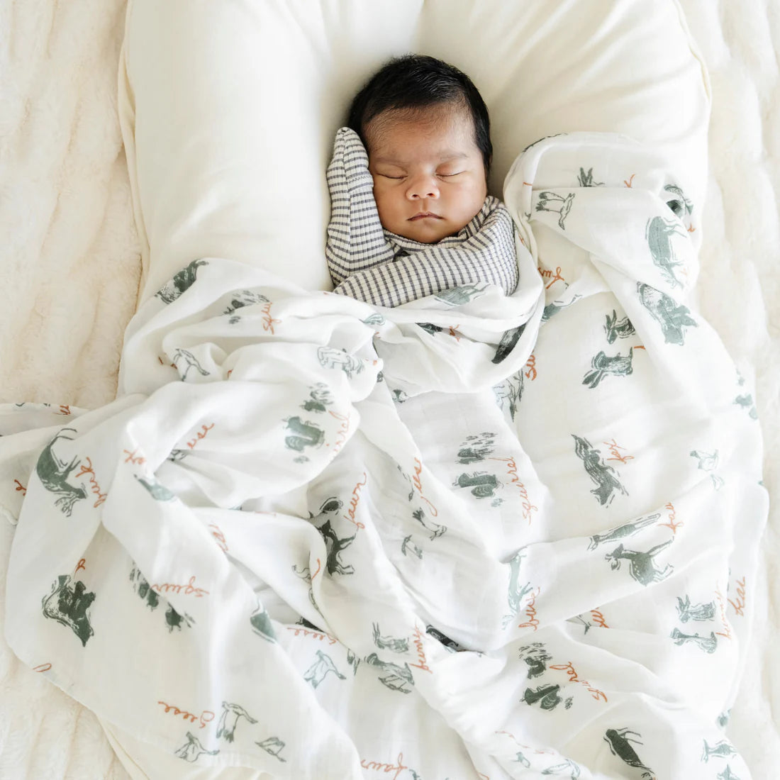 Bamboo Rayon Muslin Swaddle- Hope Lakewood Animals by Saranoni