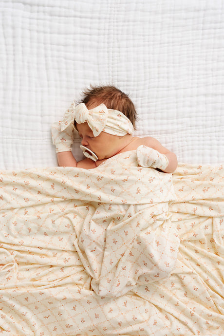 Annie Swaddle Blanket by Lou Lou & Company