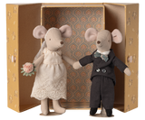 Wedding mice couple in box, Mum and dad by Maileg