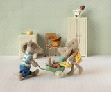 Little sister mouse with bag by Maileg