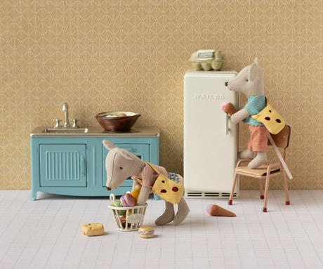Kitchen, Mouse - Blue by Maileg