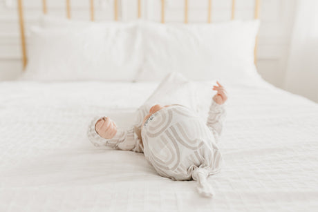 Top Knot Hat in Bliss by Copper Pearl