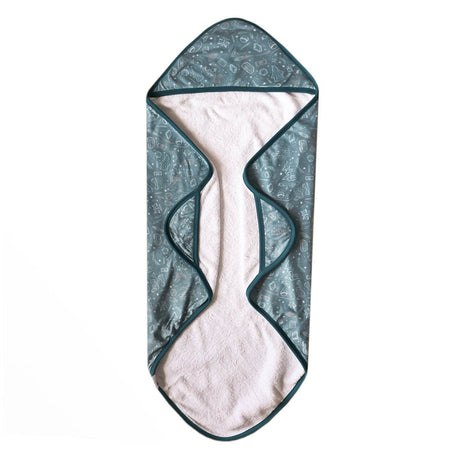 Premium Knit Hooded Towel - Hogwarts by Copper Pearl