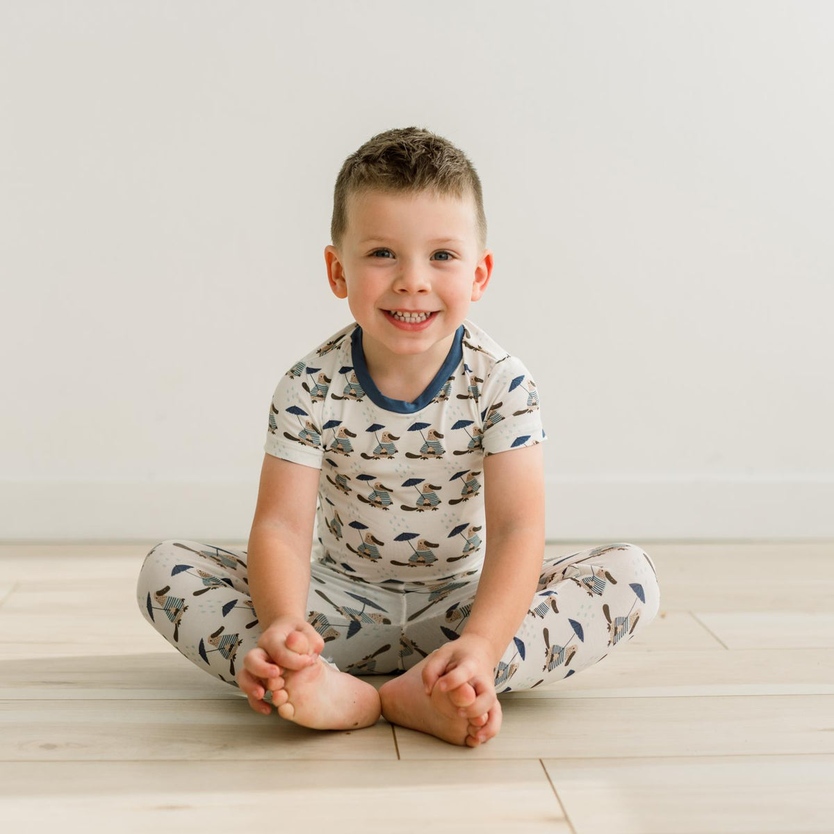 Print Short Sleeve Pajama Set- Natural Rainy Day Platypus by Kickee Pants