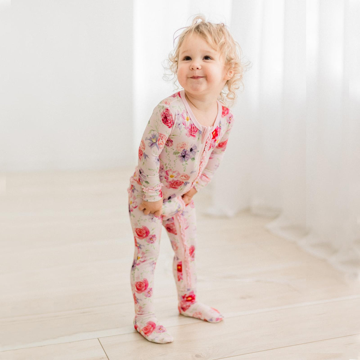 Muffin Ruffle Footie w/ 2 Way Zipper- Shrinking Violet Dreamy Floral by Kickee Pants