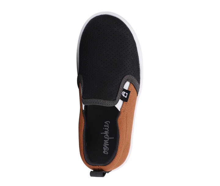 Rascal II in Black/Brown by Oomphies