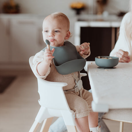 The Starter Kit: Silicone Feeding Set in Cactus Green by Paperclip