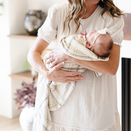 Minky Stretch Receiving Blanket- Plaid by Saranoni