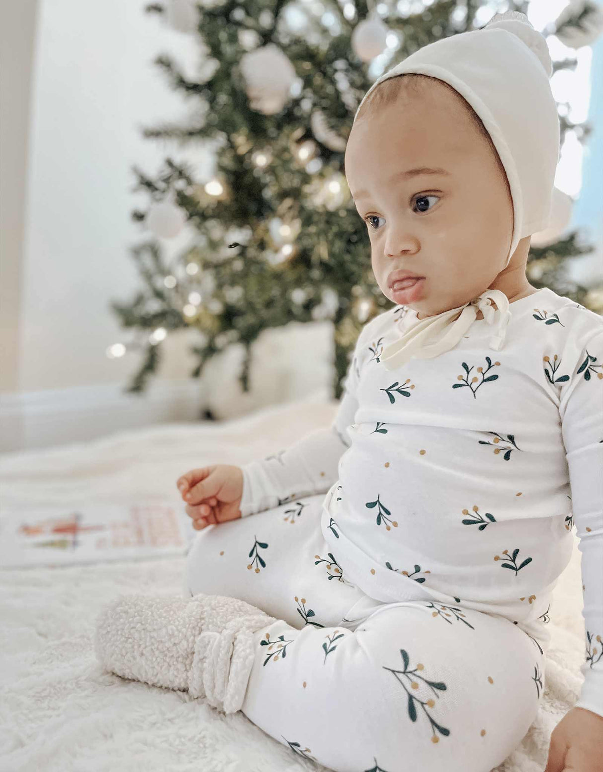 Sherpa Snap Booties Ivory by Robeez