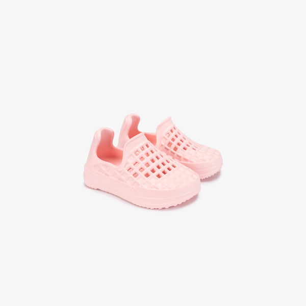 scenario kids slip-on in sea salt by Lusso Cloud