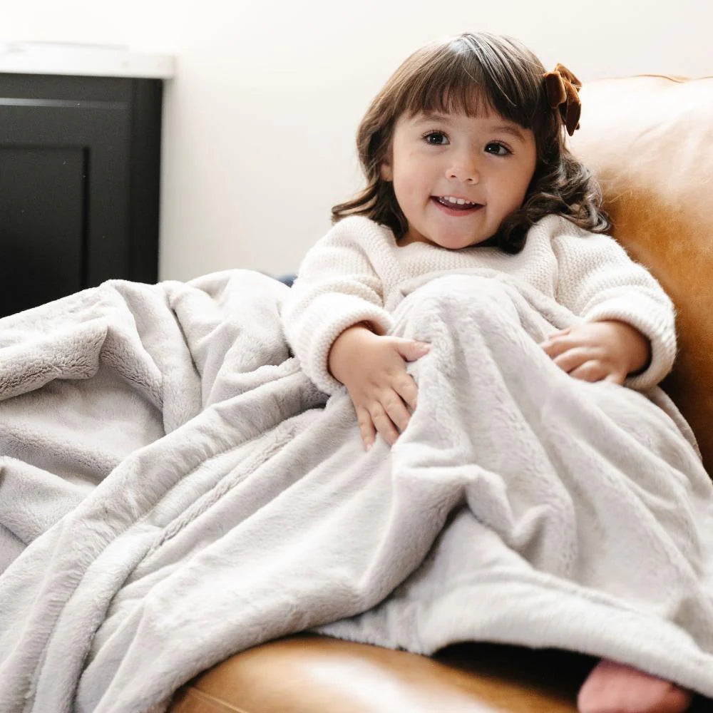 Lush Toddler Blanket- Feather by Saranoni